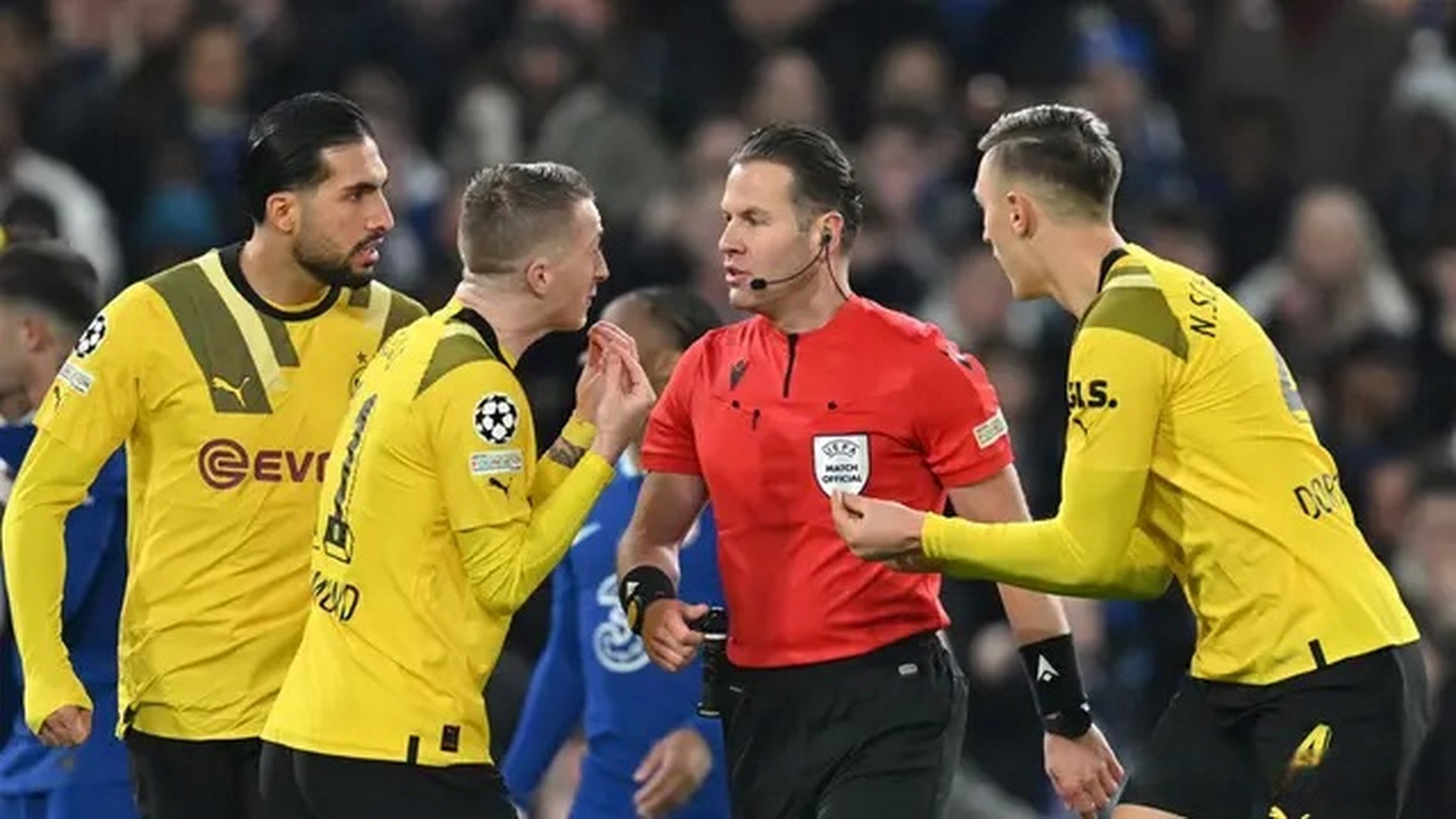 米兰体育官方网站-包含今晨体能课后，武汉三镇临场应变备战德甲，话题不断，球探报告显示潜力的词条